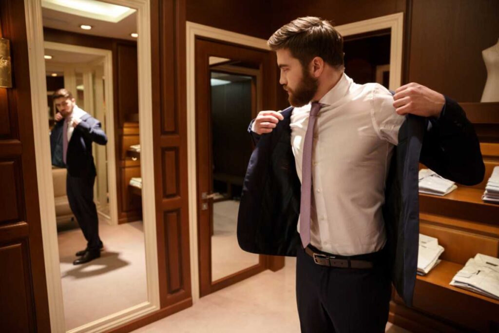 Qual é o erro que a maioria dos homens comete ao comprar seu primeiro terno