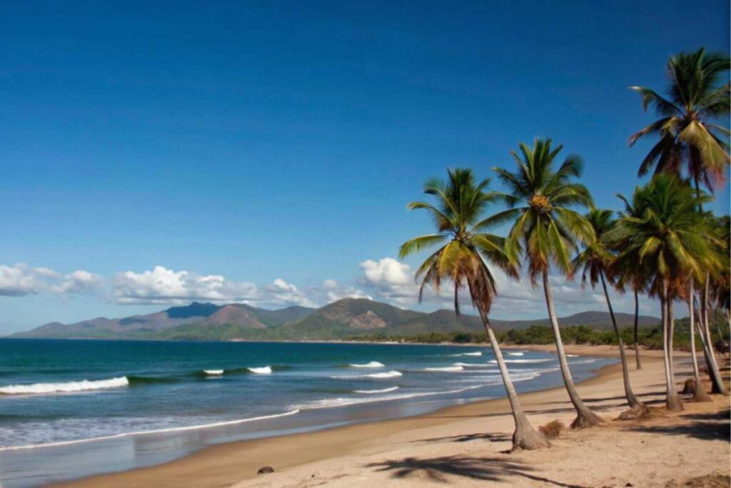 Praias de Bombinhas: guia para conhecer